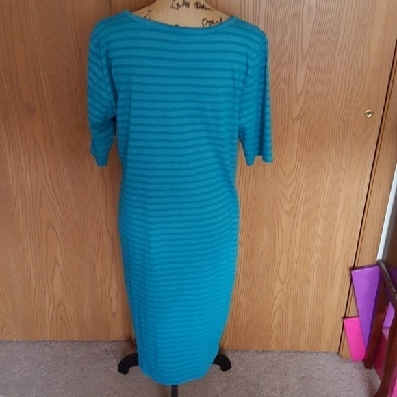 2xl lularoe blue stripes Julia. Like new - Picture 3 of 5